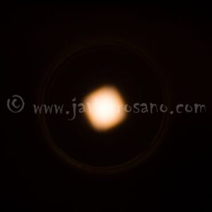 Yezl T9 con LED cálido. Apertura igual a la mínima de la Led Lenser T7